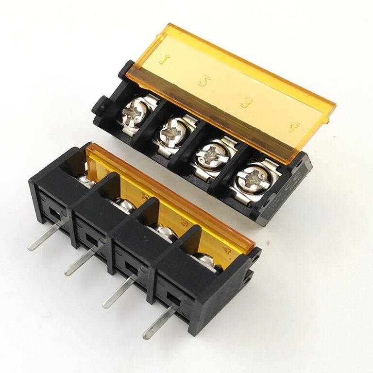 4 Pin 9.5mm PCB Mount Screw Terminal Block Connector 30A