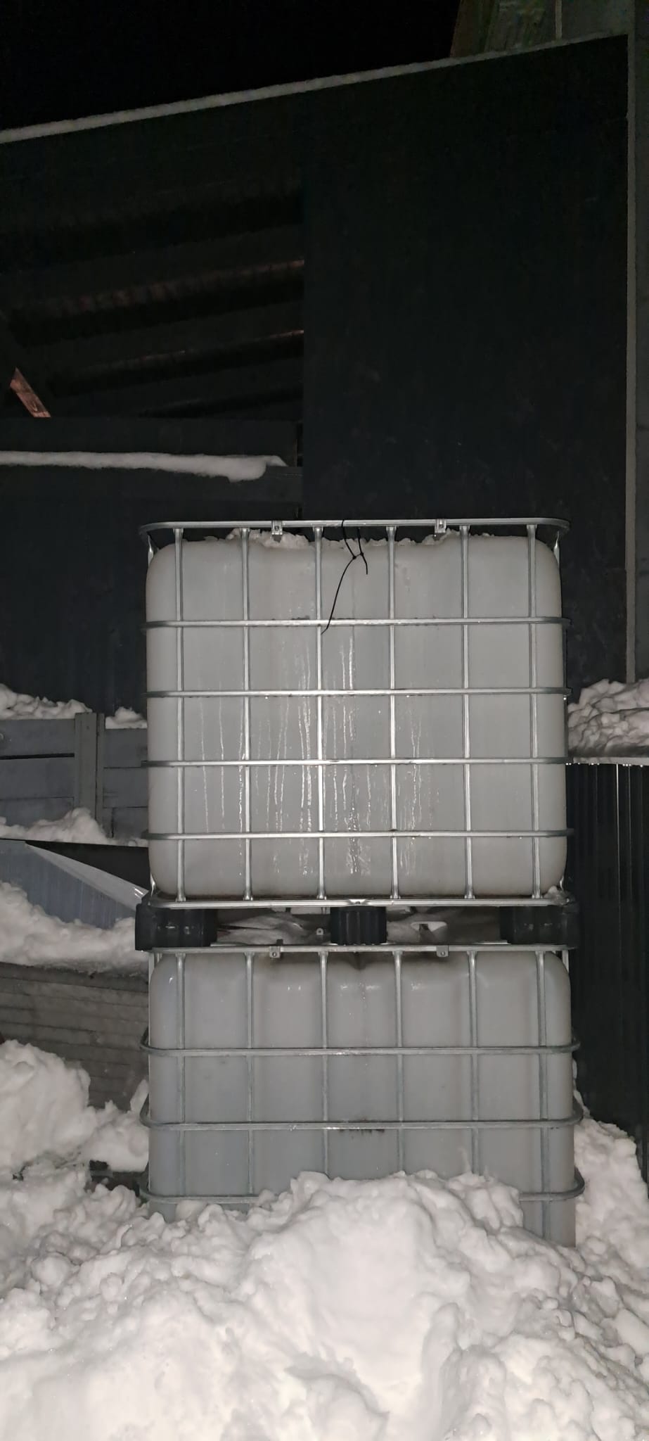 Imagine pentru De vânzare bazin de 1000 de litri telefon 0766633454