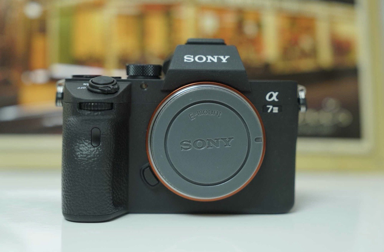 Imagine pentru Sony Body A7III+ Obiectiv Sony24-70mm F2.8 GM I