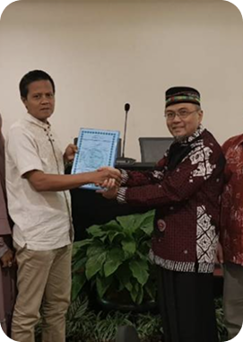 Rocket Chicken Kantongi Sertifikat Halal Store Nasional