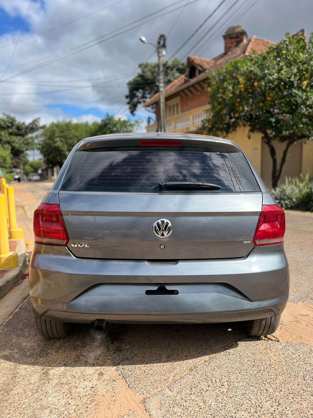 Car view 6