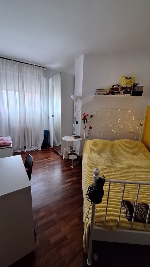Room in an all girls apartment in piazzale nigra,milano Milano foto 2