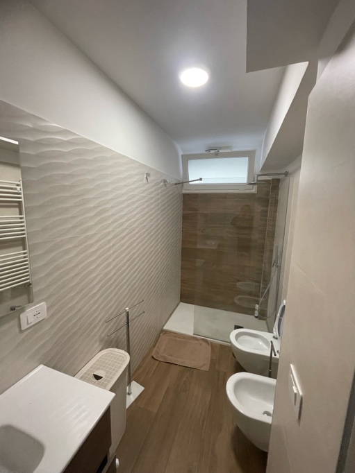 🏠 AFFITTO POSTI LETTO IN CAMERA DOPPIA – BARI CARBONARA (Via Messina 9) Bari foto 4