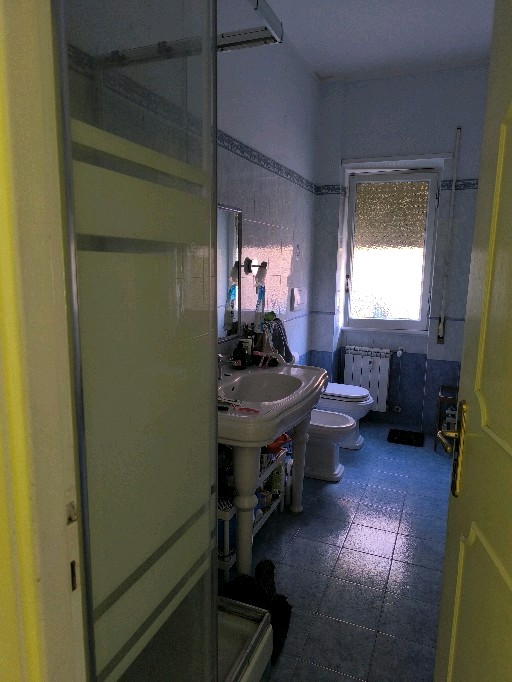 Cercasi coinquilina/o per stanza a uso singolo Roma foto 4