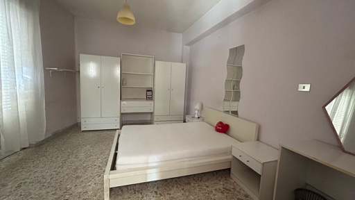 Stanza singola con bagno a Roma