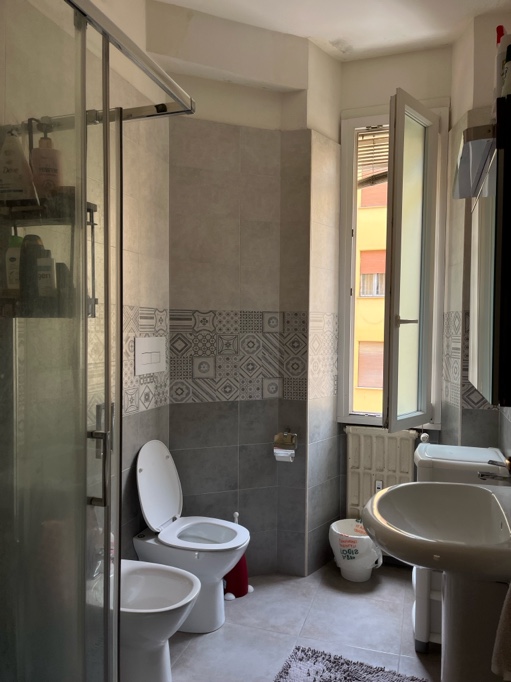 posto letto in doppia Zona piazza Bologna Roma foto 3