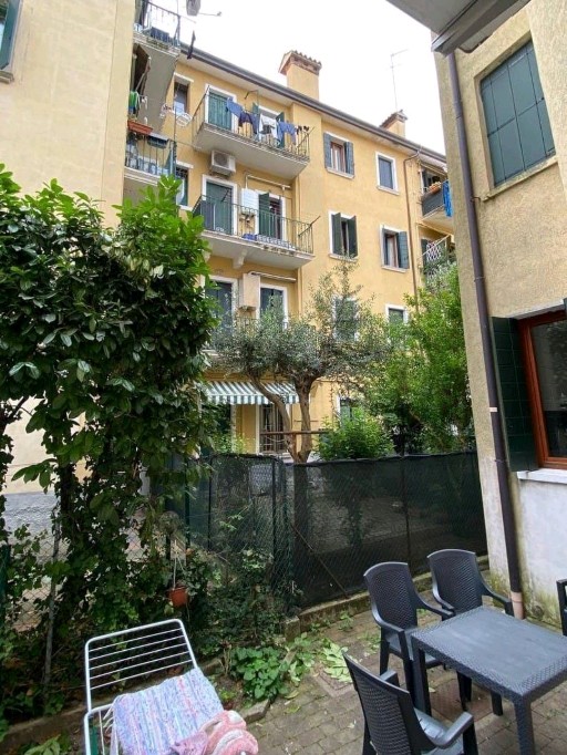 stanza doppia a mestre centro Venezia foto 4