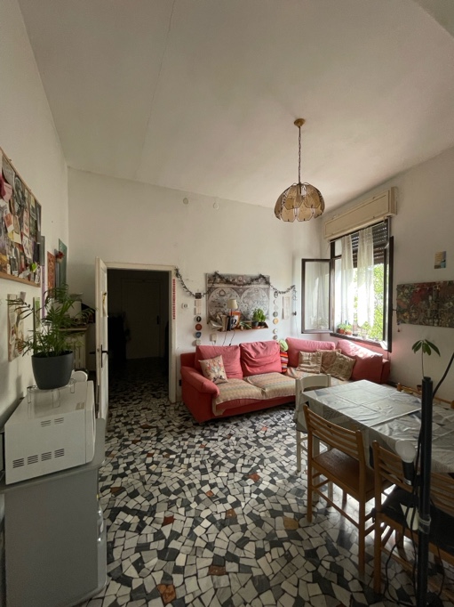 SINGOLA A PADOVA LIBERA DAL PRIMO MAGGIO Padova foto 4