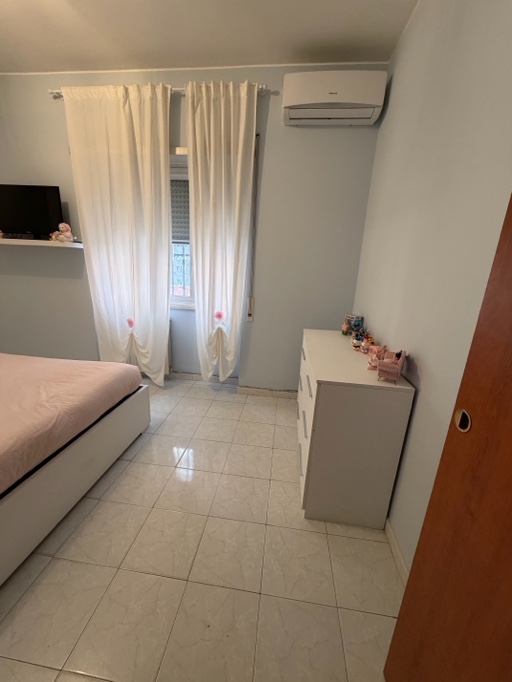 AFFITTO CAMERA MATRIMONIALE Roma foto 3