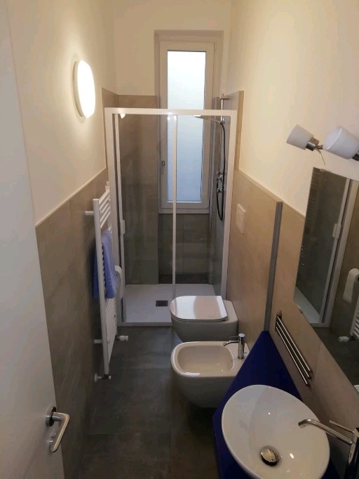 Cerco coinquilino in stanza doppia Milano foto 2