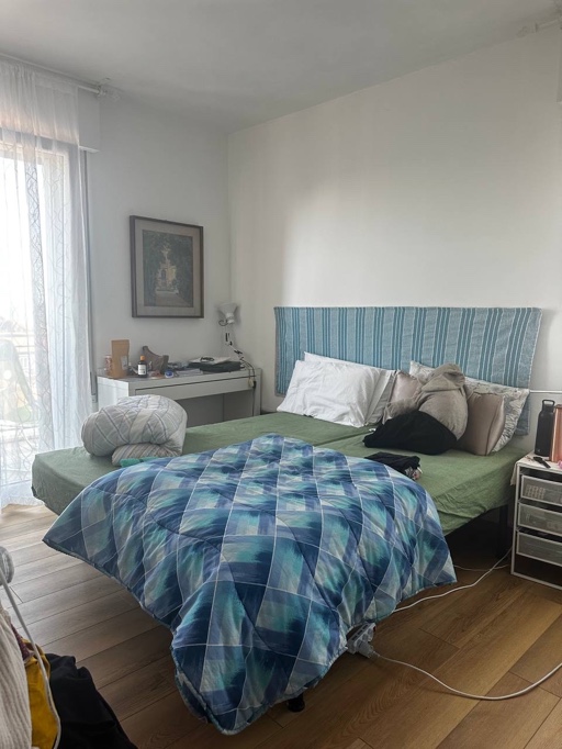 Bed available for a girl in the shared double room  Venezia foto 3