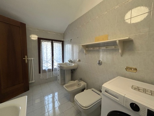 Appartamento in affitto in centro storico a Padova———Apartment for rent in Padua's historic center Padova foto 2