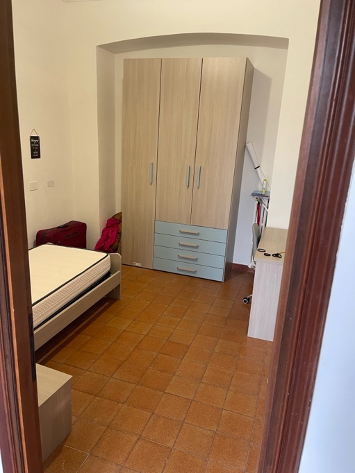 Cercasi coinquilina appartamento Via Dante di Nanni a Torino