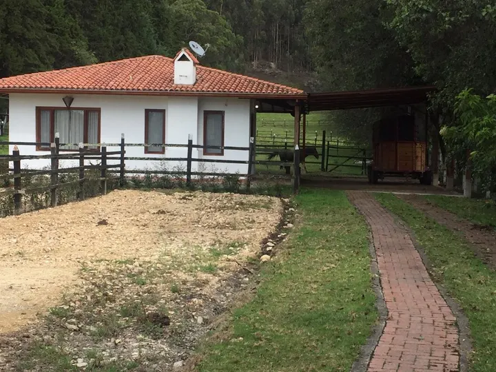 Finca en arriendo en Rosales – foto 1