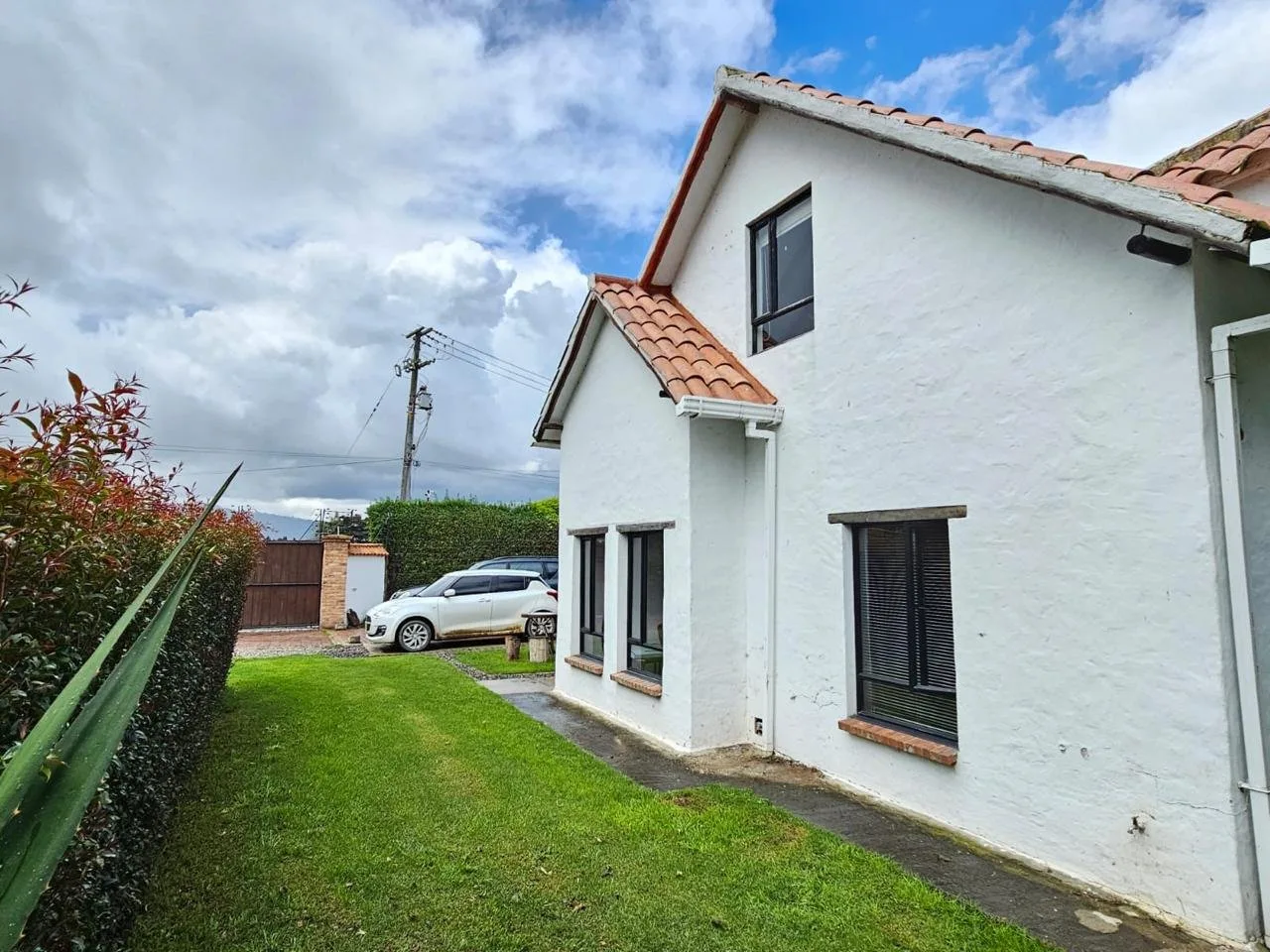 Casa campestre remodelada con chimenea en Chía – foto 1