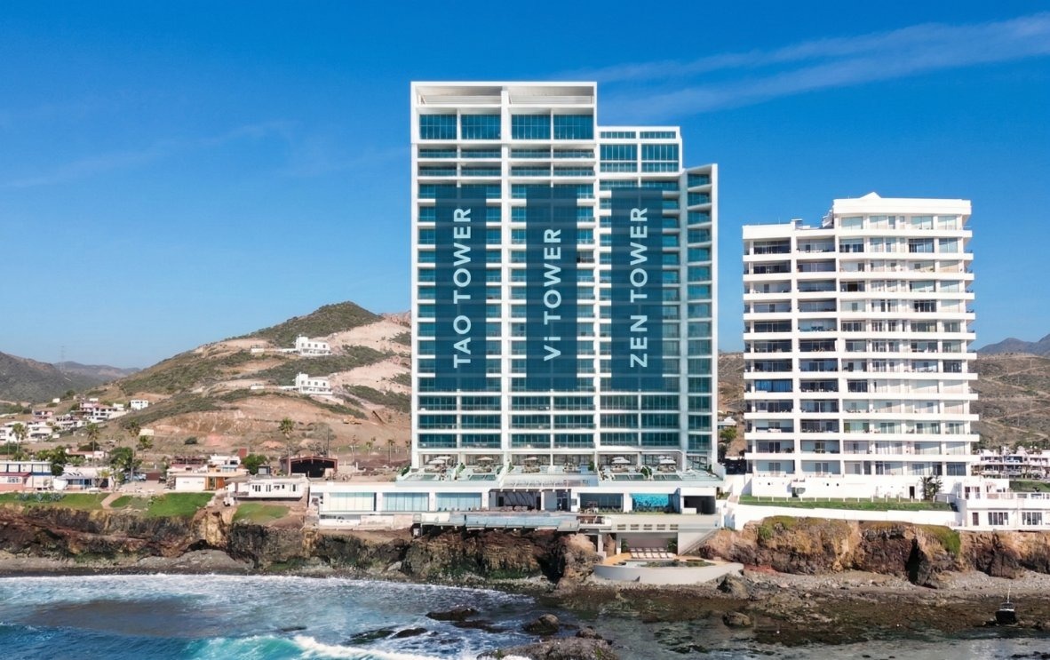 Surf break near the Seahouz beachfront development at Km 38, Rosarito