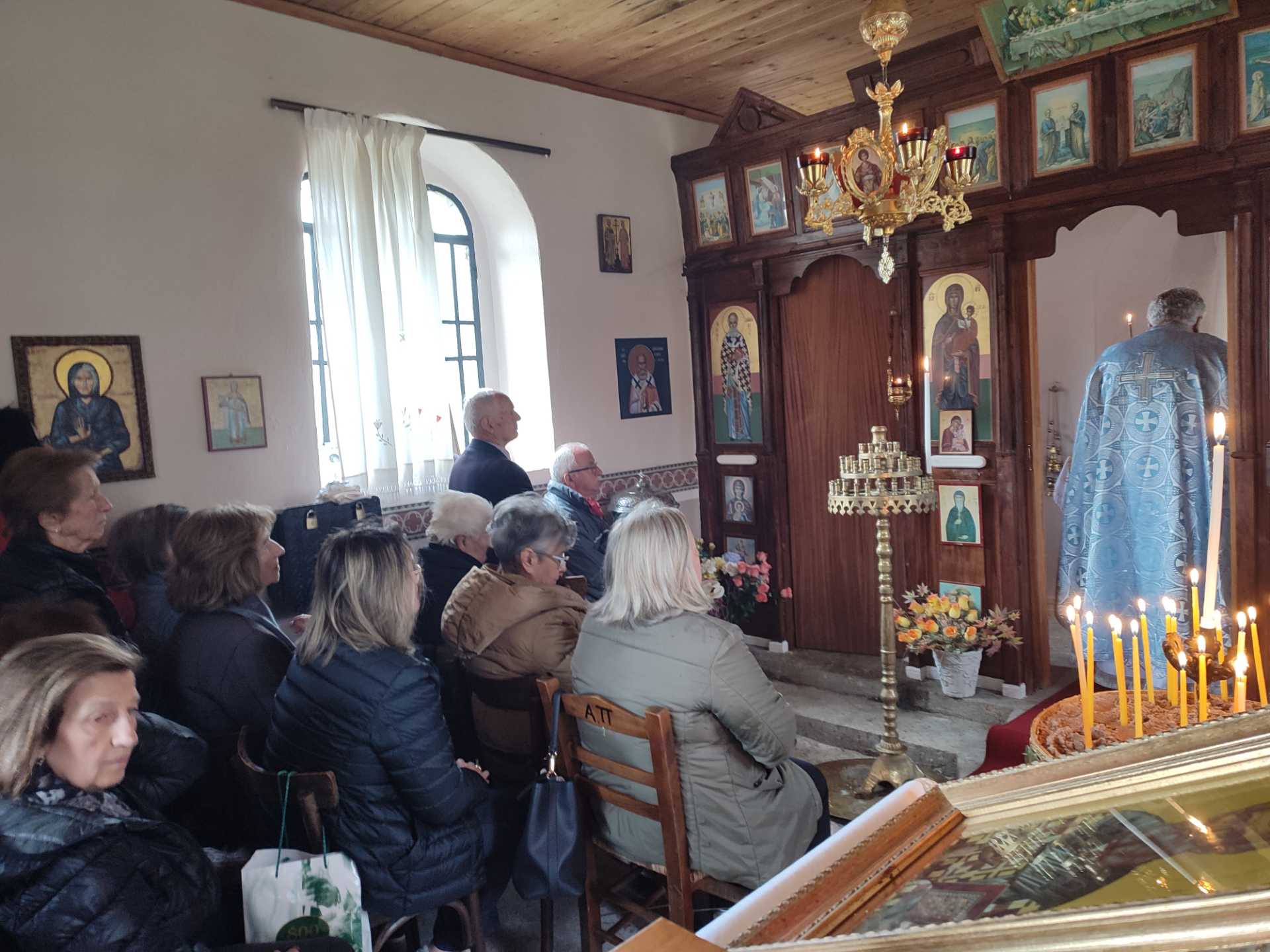Θ. Λειτουργία στον Άη Θανάση