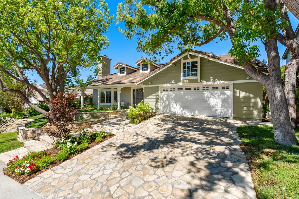 5755_Willowtree_Dr-03