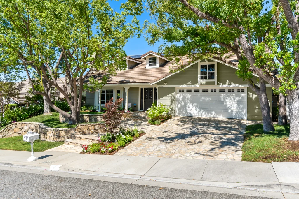 5755_Willowtree_Dr-04