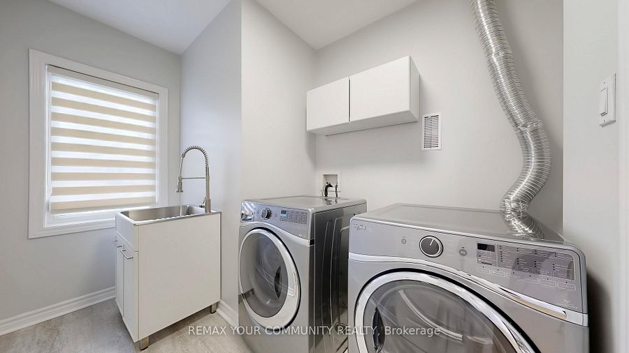 187 Patricia Ave, Toronto, photo 21 of 34