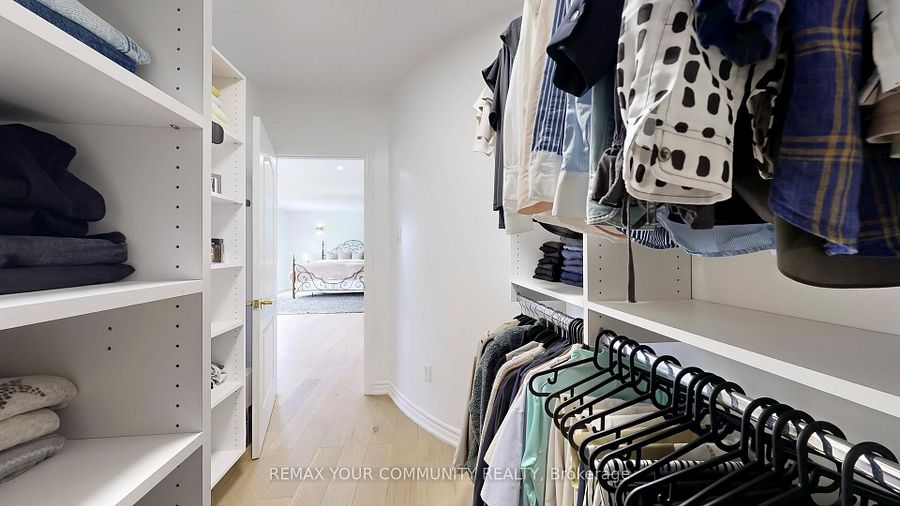 187 Patricia Ave, Toronto, photo 13 of 34