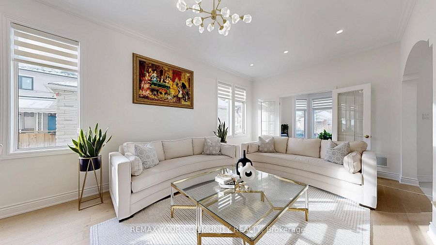 187 Patricia Ave, Toronto, photo 3 of 34