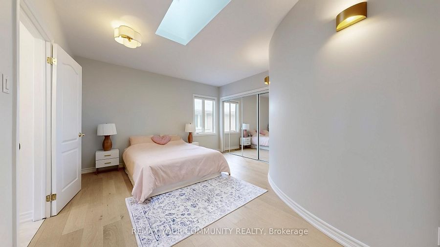 187 Patricia Ave, Toronto, photo 18 of 34