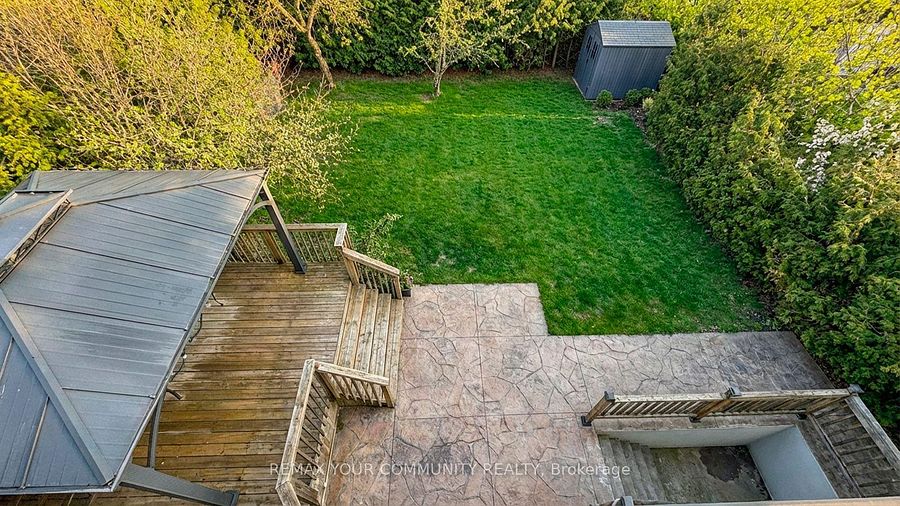 187 Patricia Ave, Toronto, photo 27 of 34