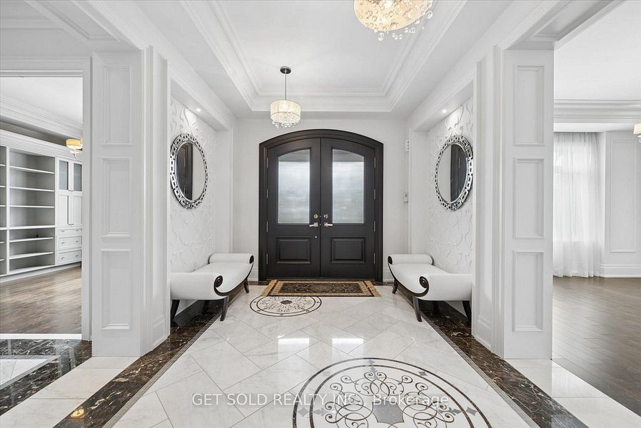 8 Thornhill Ave, Vaughan, photo 4 of 31