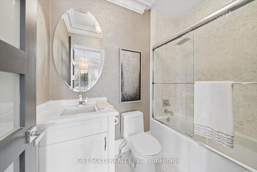 8 Thornhill Ave, Vaughan, photo 21 of 35