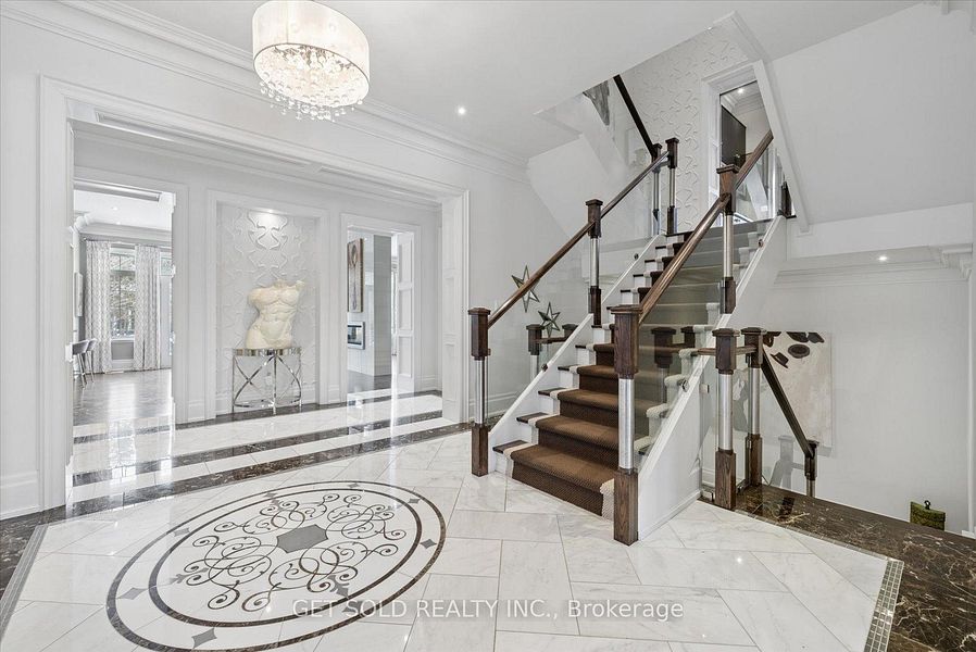 8 Thornhill Ave, Vaughan, photo 6 of 31