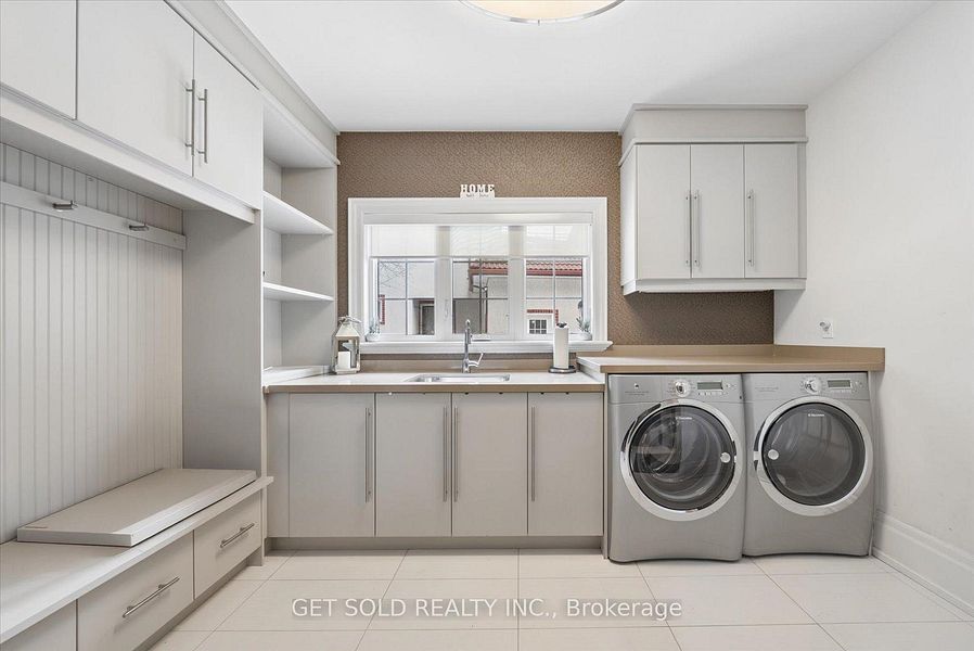 8 Thornhill Ave, Vaughan, photo 13 of 31
