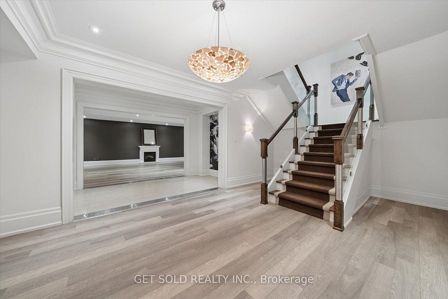 8 Thornhill Ave, Vaughan, photo 26 of 31