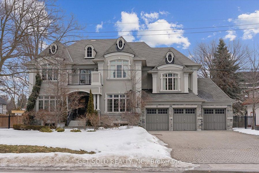 8 Thornhill Ave, Vaughan, photo 1 of 31
