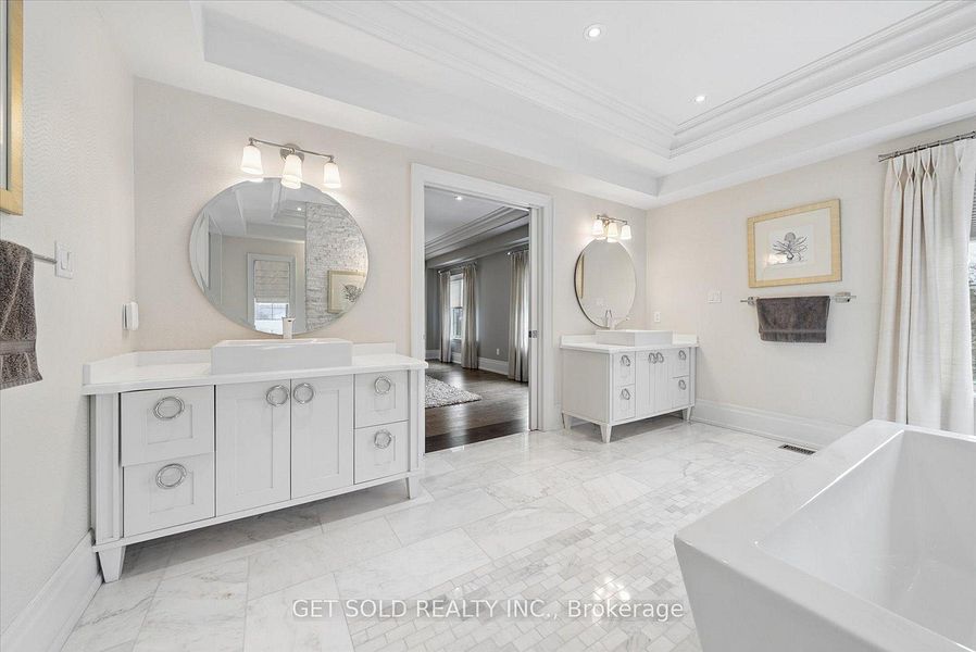8 Thornhill Ave, Vaughan, photo 23 of 31