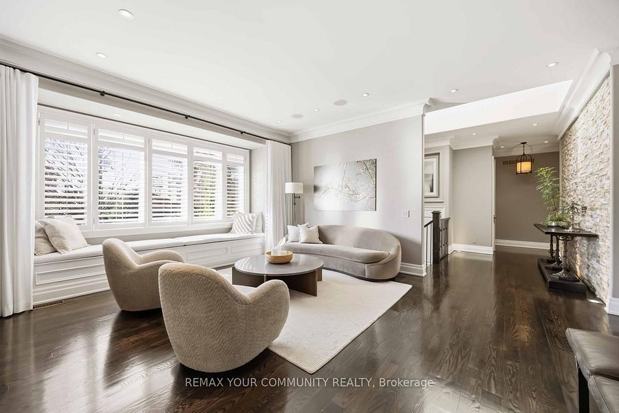 48 May Ave, Richmond Hill, photo 12 of 25