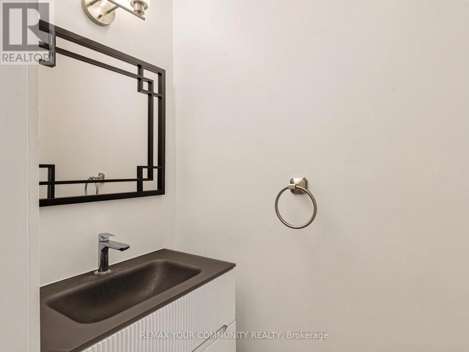 75 ST. ANDREWS COURT, photo 11 of 33