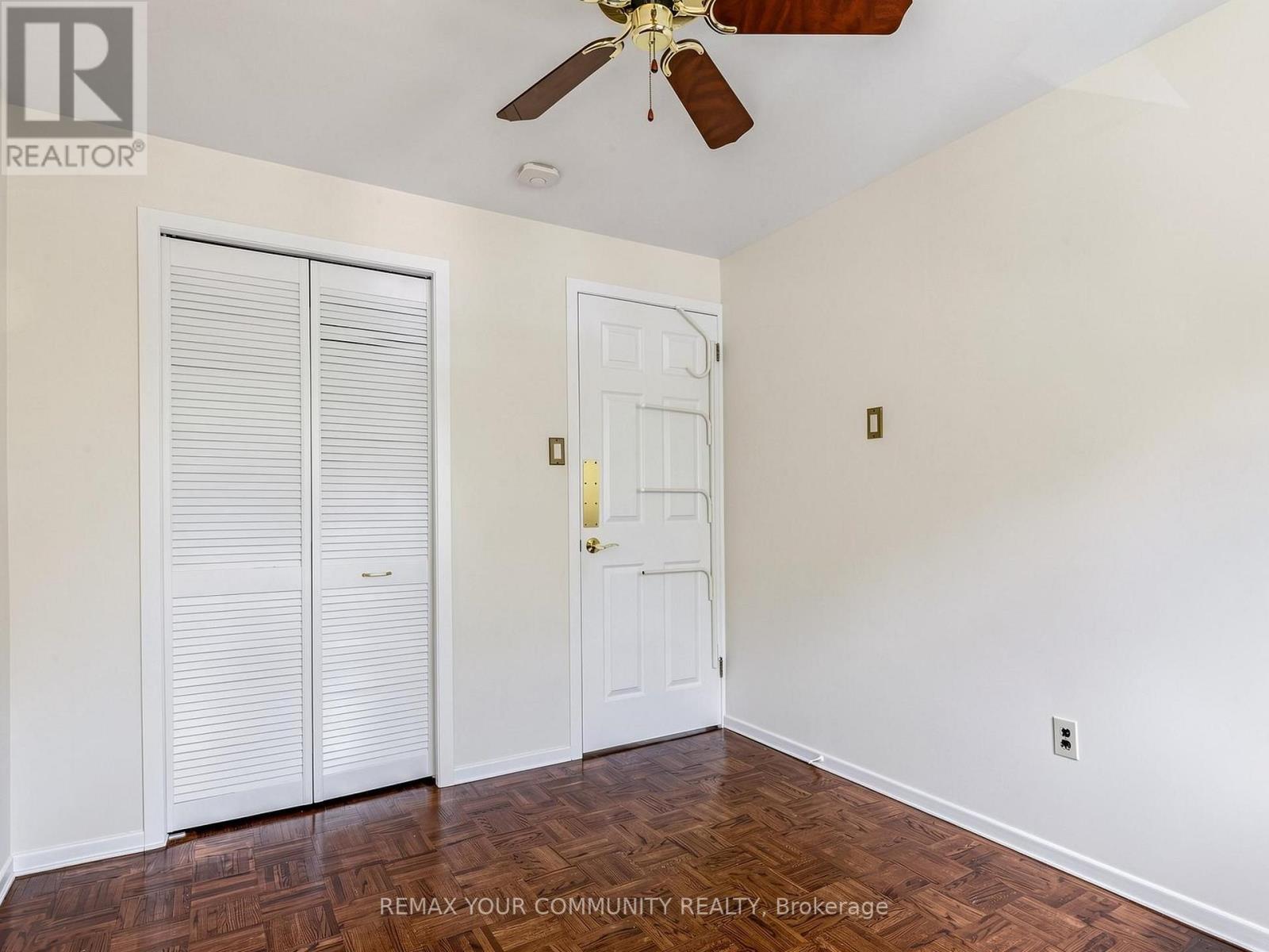 75 ST. ANDREWS COURT, photo 16 of 33
