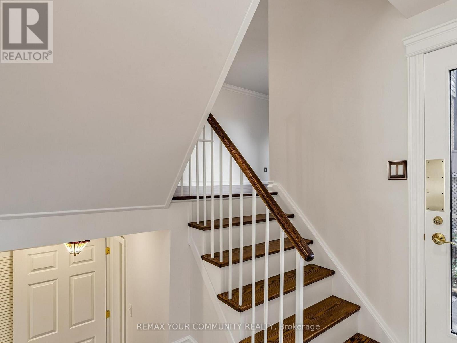 75 ST. ANDREWS COURT, photo 23 of 33