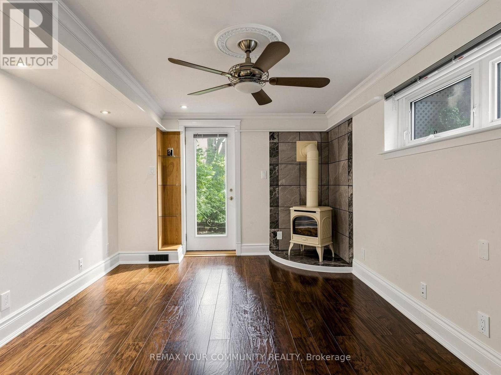 75 ST. ANDREWS COURT, photo 24 of 33