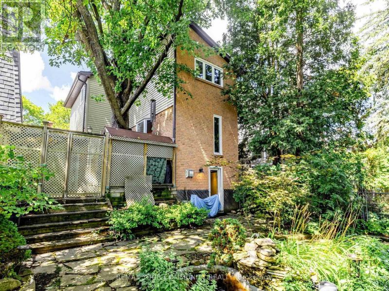75 ST. ANDREWS COURT, photo 31 of 33