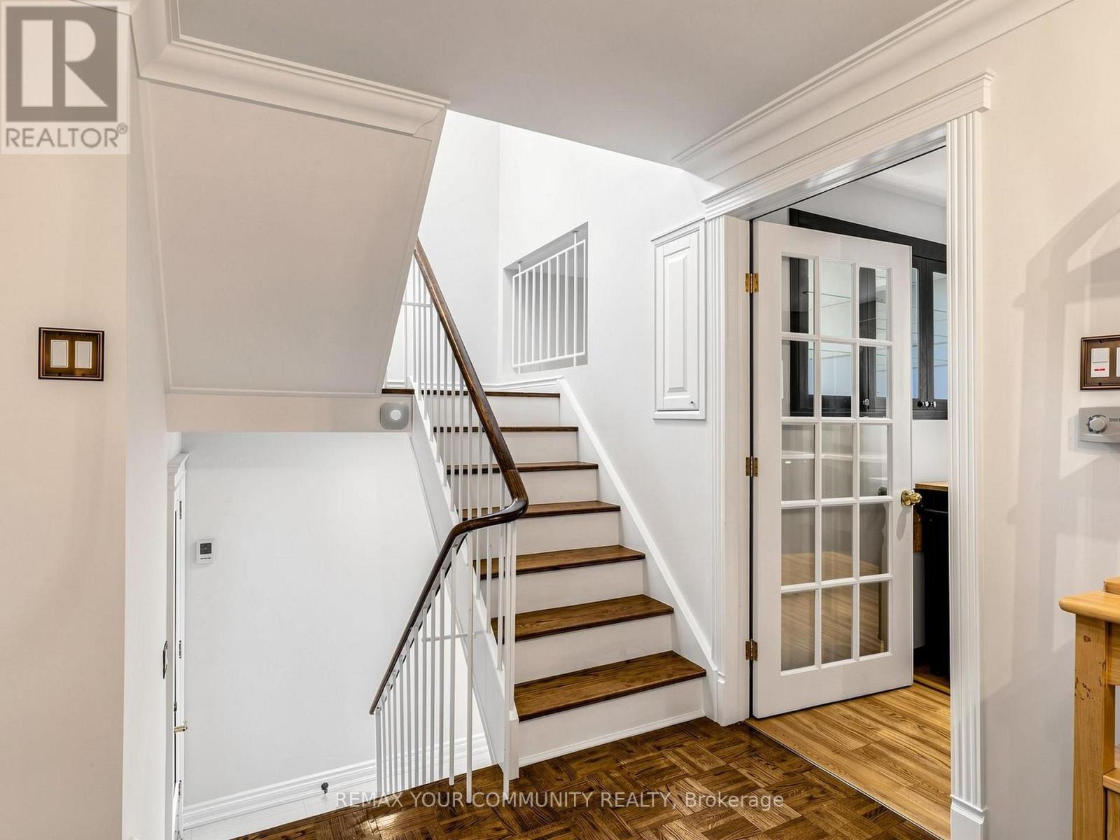 75 ST. ANDREWS COURT, photo 8 of 33