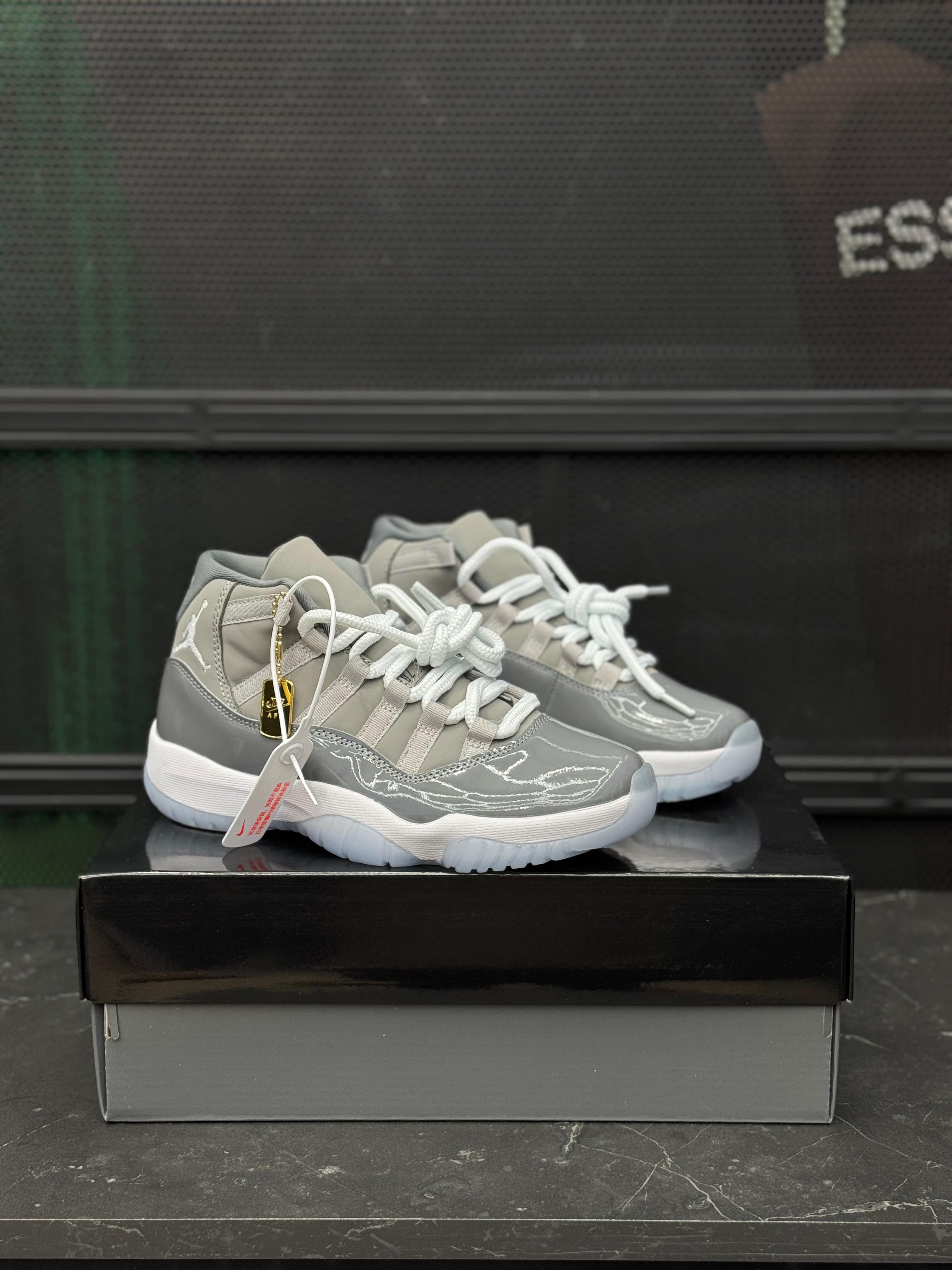 JORDAN RETRO 11 COOL GREY