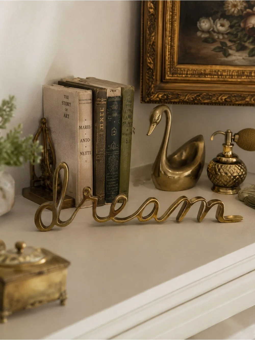 Brass Gold "Dream" Script Decor - Elegant Home Accent