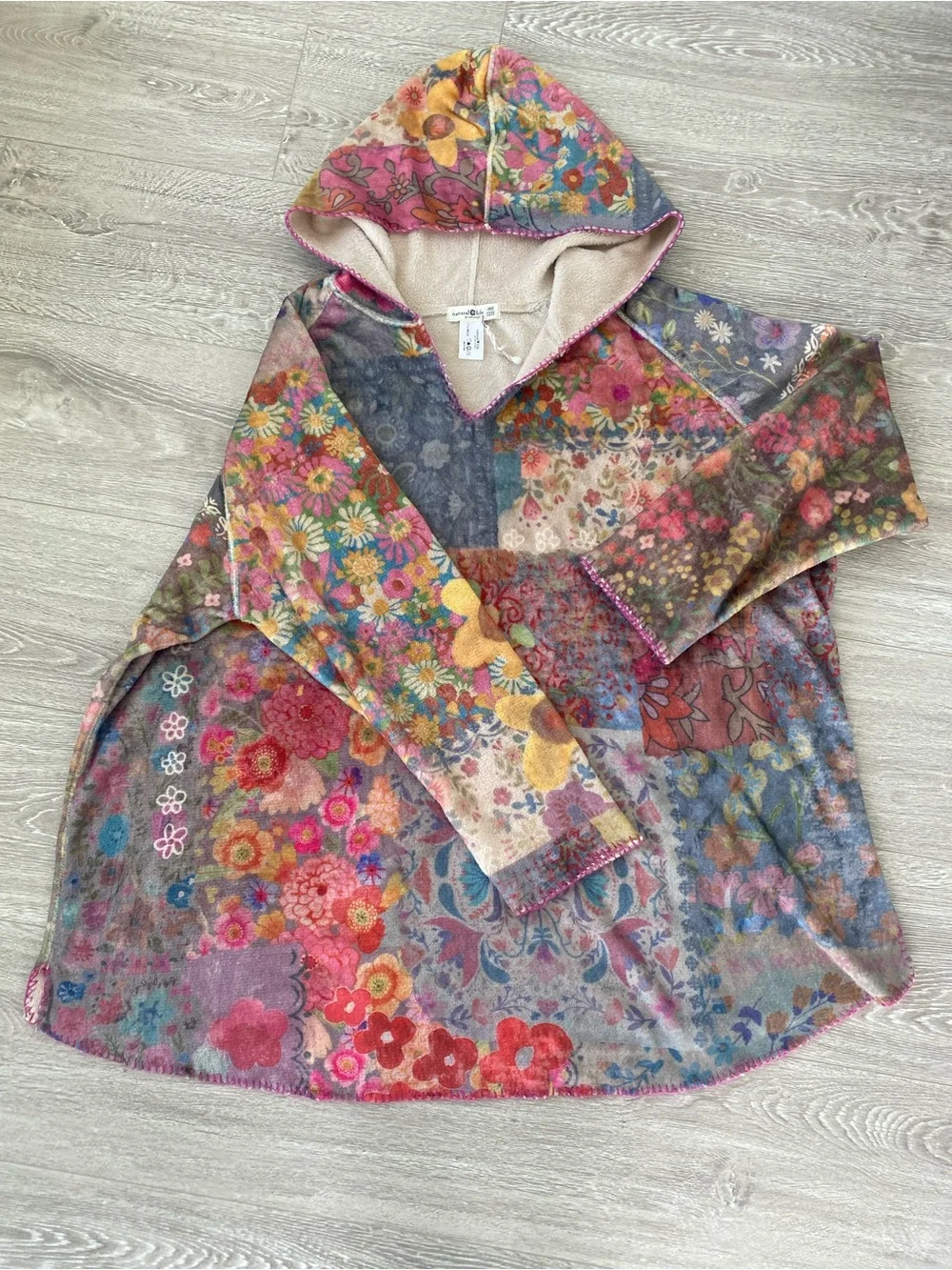 New Natural Life Cozy Blanket Hoodie In Floral Patchwork - Like Size L