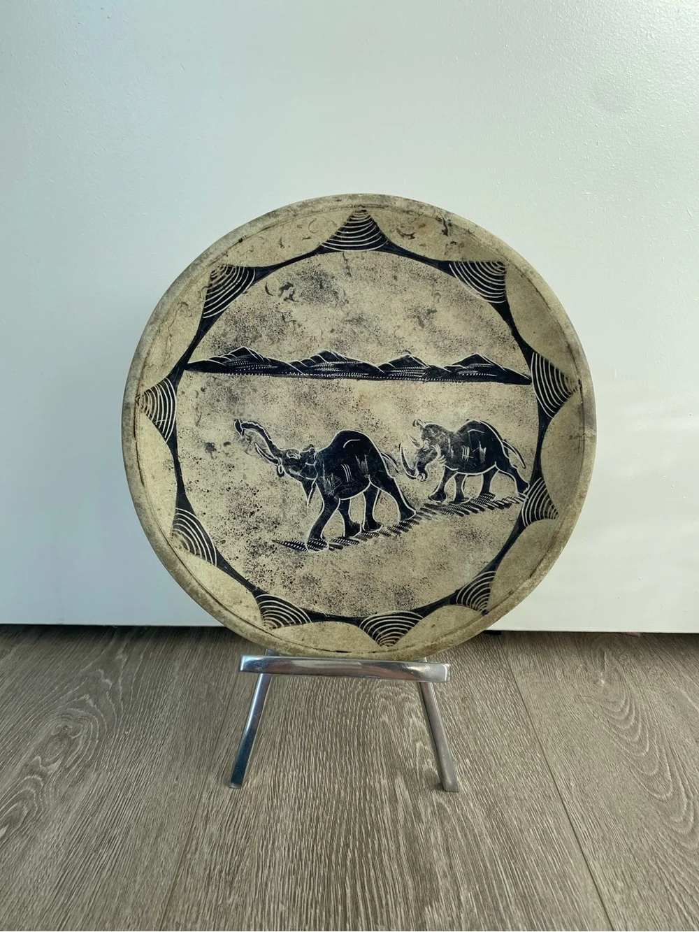 Stone Handcrafted Elephant Motif Decorative Plate