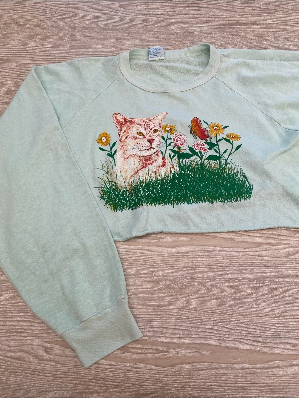 Cat In Garden Sweatshirt- Cropped