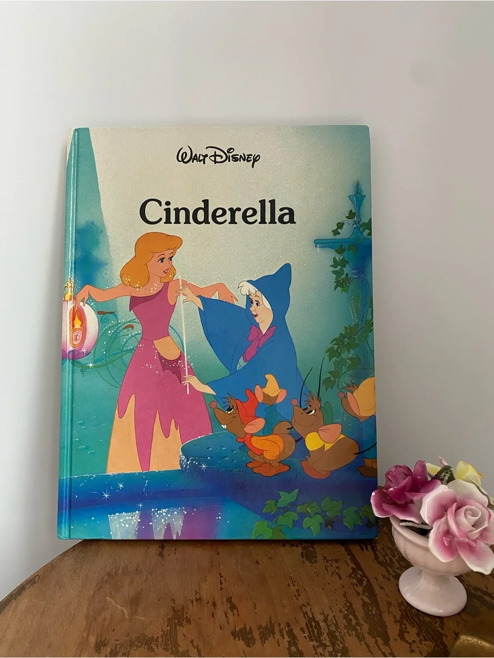 - Walt Disney Cinderella Hardcover Book