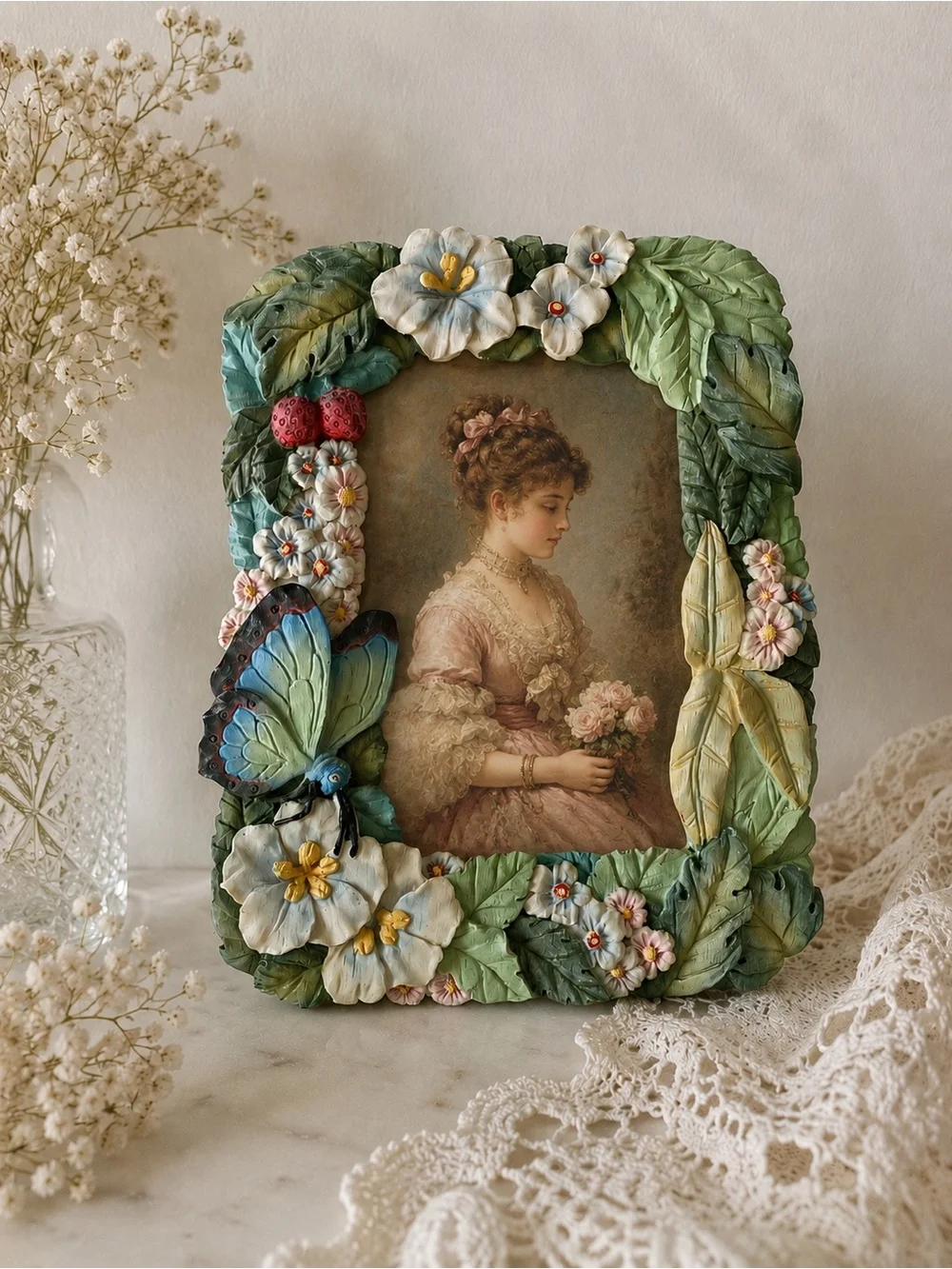 ๐ฟ Floral Butterfly Picture Frame