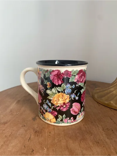 Vintage Tudor Garden Black Floral Rose Ceramic Mug